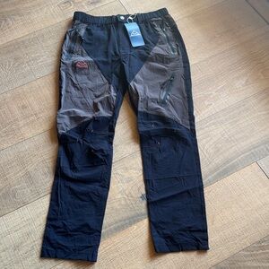 Women's Straight-Leg Outdoor Pants in navy and Gray